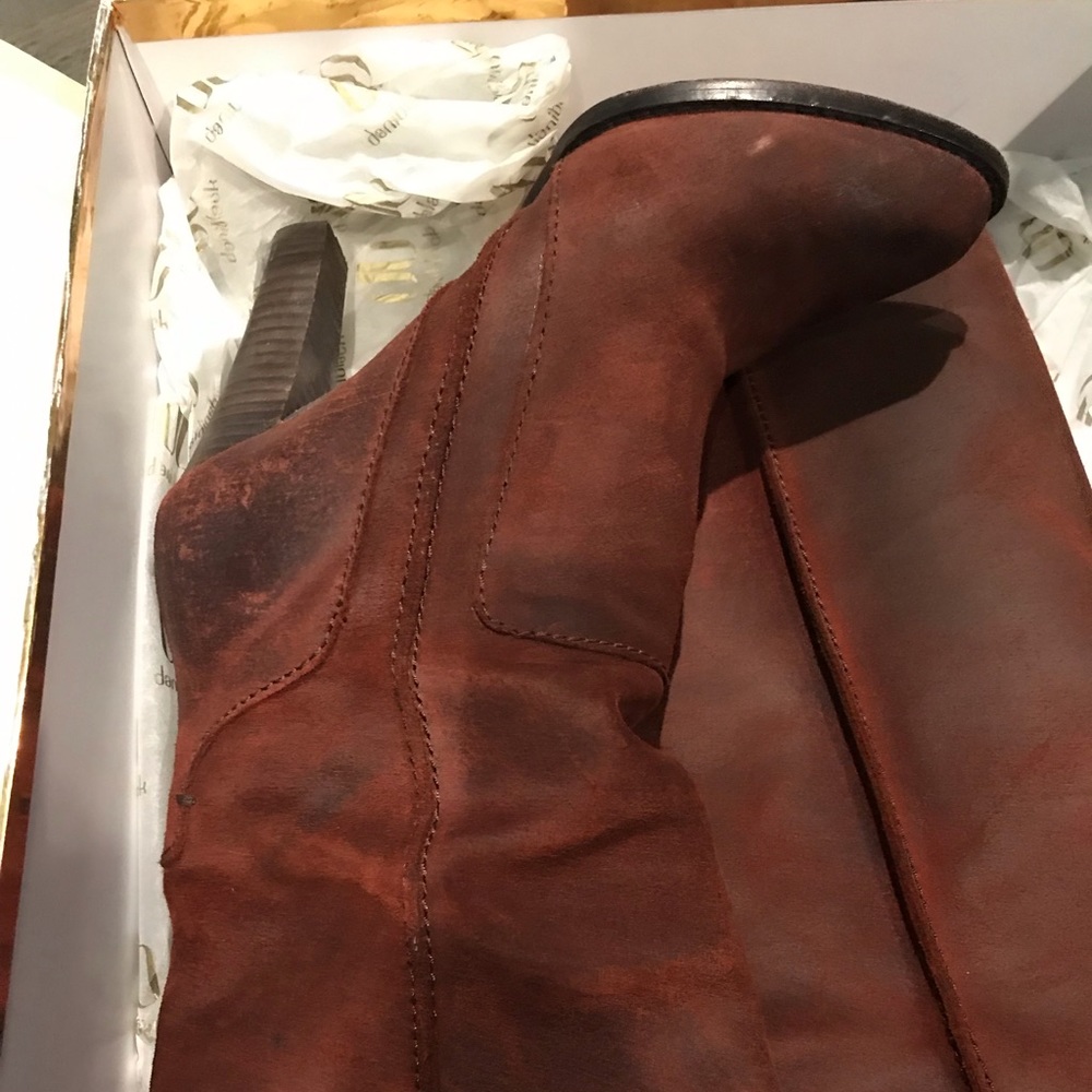 Rust Color Boots Like New!!! - image 2